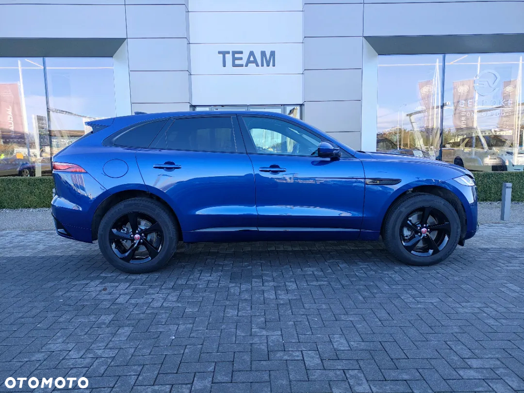 Jaguar F-Pace - 5