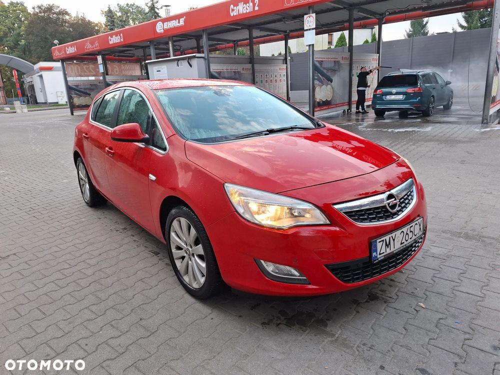 Opel Astra 2009 photo 3