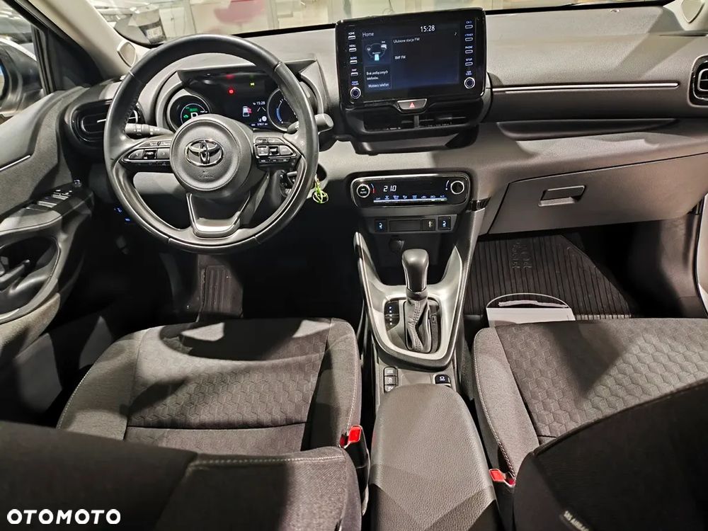 Toyota Yaris - 10