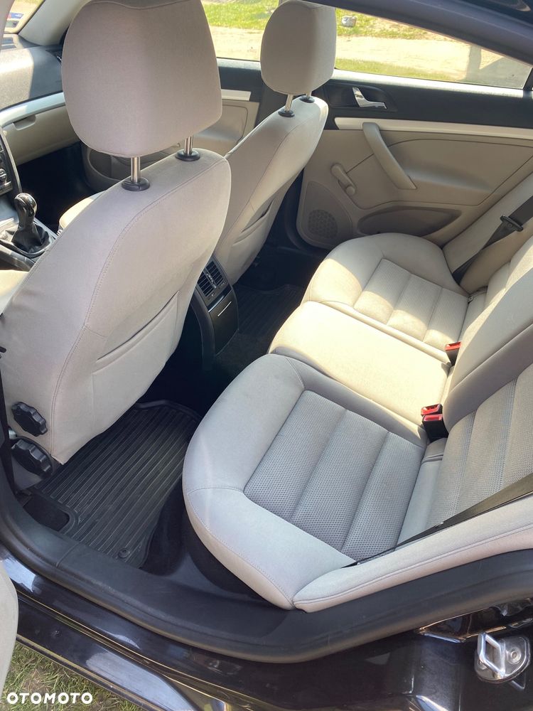 Skoda Octavia 1.6 Classic - 9
