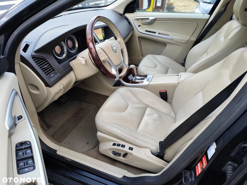 Volvo XC 60 D5 AWD Summum - 18