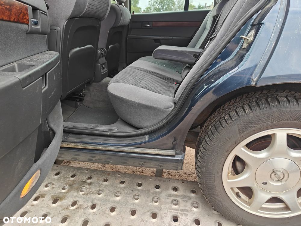 Opel Omega 2.5 Sport - 14