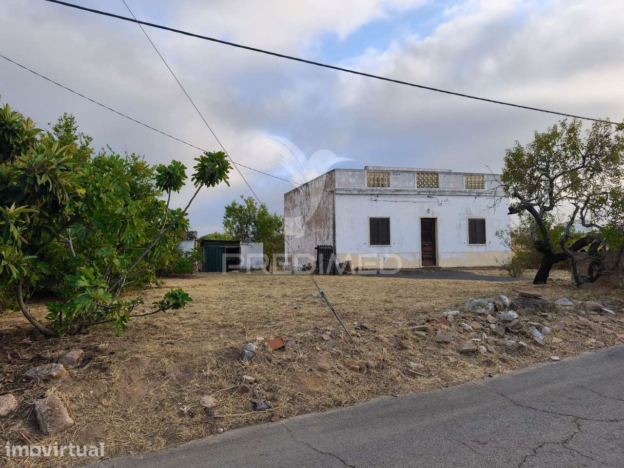 Albufeira - Moradia com terreno misto A Dois Passos da Praia da Fal...