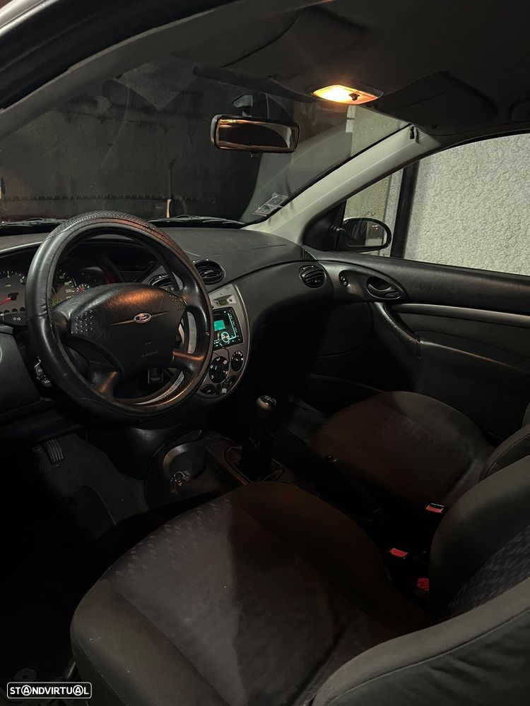 Ford Focus 1.8 TDdi Trend - 8