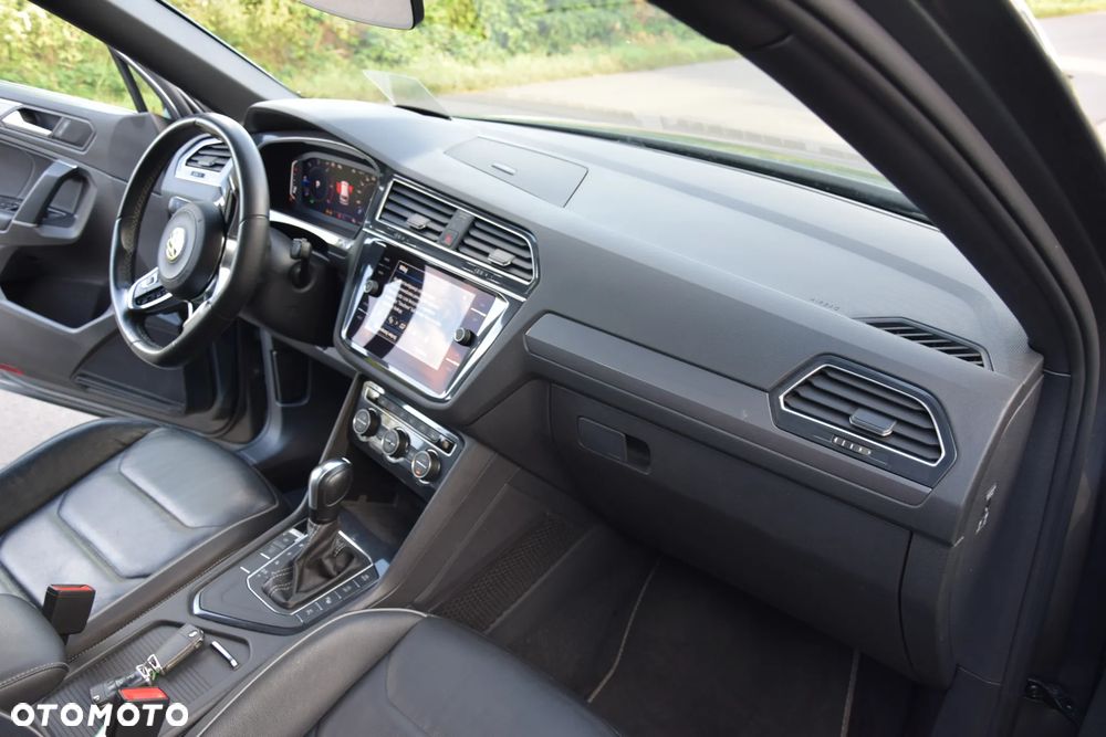 Volkswagen Tiguan Allspace 2.0 TDI R-Line DSG - 21
