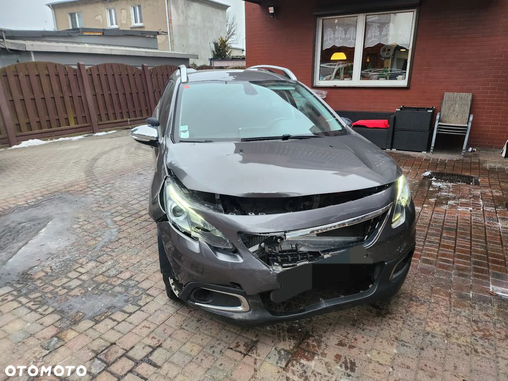 Peugeot 2008 BlueHDi 100 STOP & START Style - 3