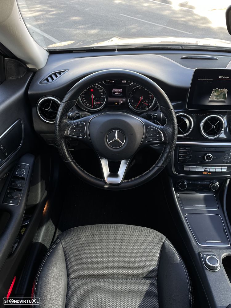 Mercedes-Benz CLA 180 7G-DCT UrbanStyle Edition - 8
