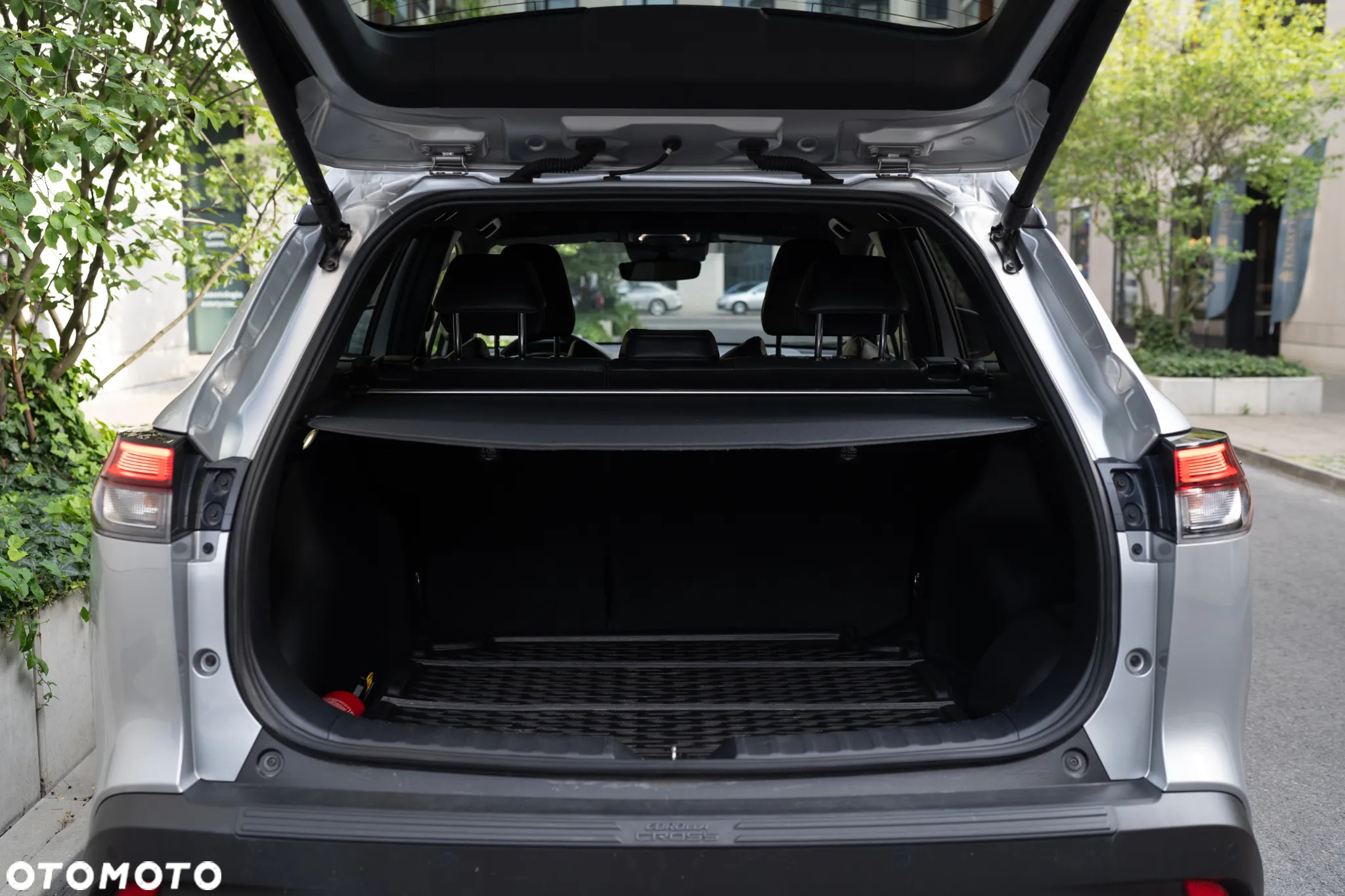 Toyota Corolla Cross 2.0 Hybrid Premiere Edition - 17