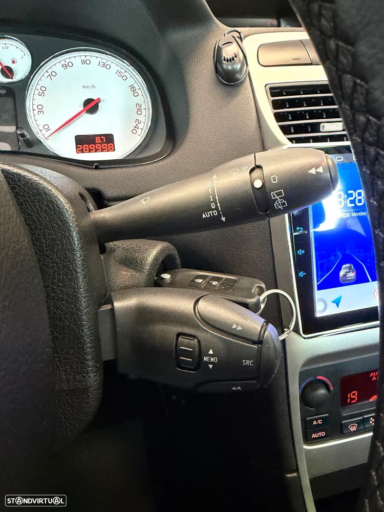 Peugeot 307 1.6 HDi Executive - 23