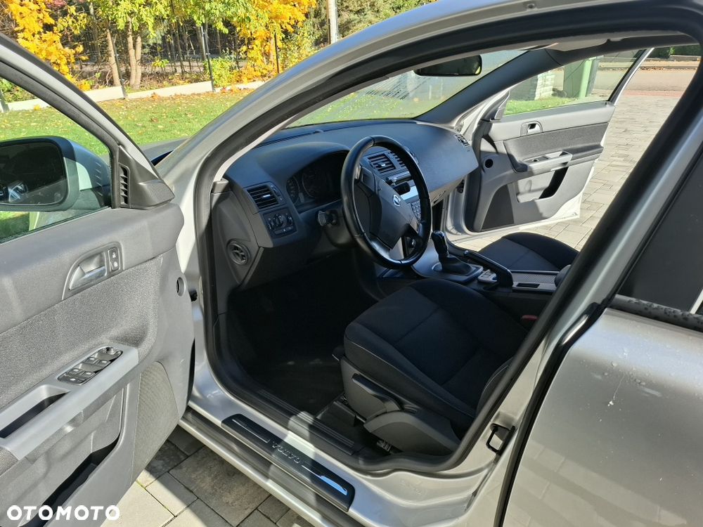Volvo V50 - 7