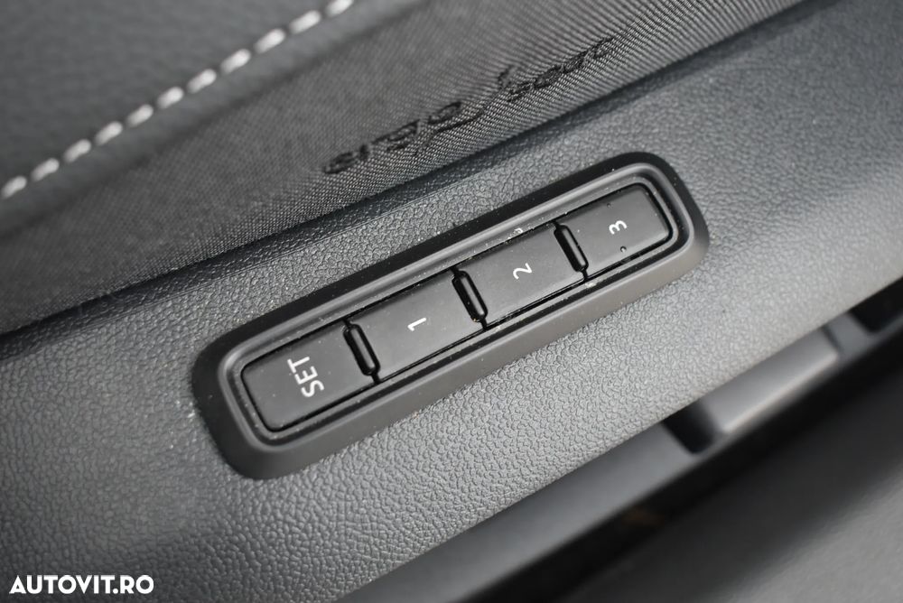 Skoda Superb 2.0 TDI 193 CP 4x4 DSG Sportline - 14