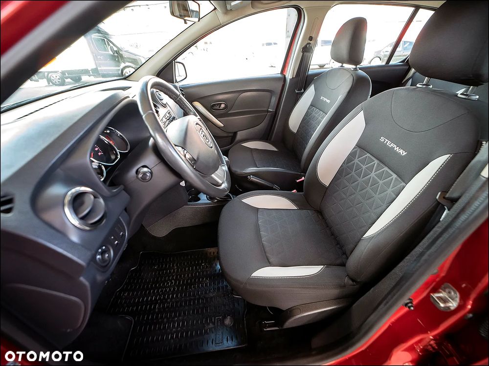 Dacia Sandero Stepway TCe 90 Prestige - 25