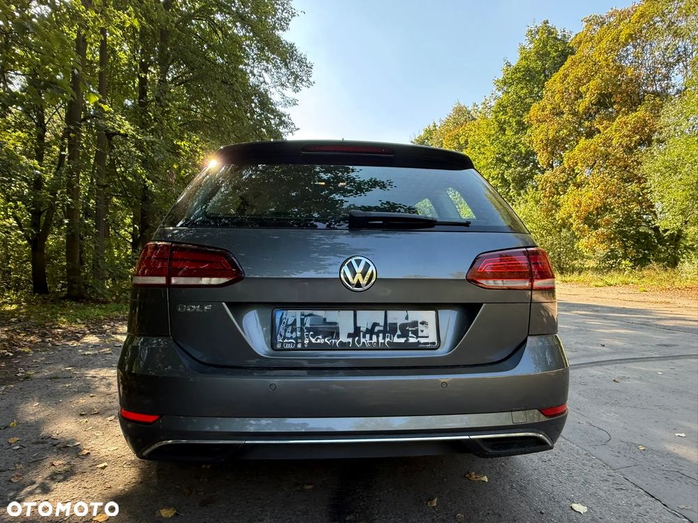 Volkswagen Golf - 11