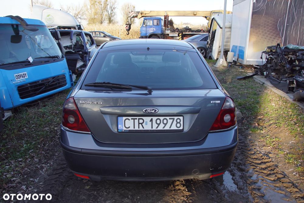 Auto na części - Ford Mondeo MK3 Lift 2.0 TDCI 130 KM 4S7Q-6006-EA 5S7R-7002-CA 2MWE 2005R Silnik Skrzynia Drzwi Maska Klapa Zderzak Błotnik Szyba Lusterko Deska Kokpit Sterownik Moduł Czujnik Licznik Kierownica Panel - 6