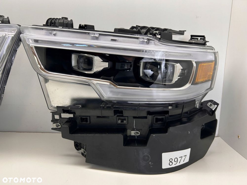 DODGE RAM 19-23 LAMPA FULL LED LEWA PRAWA PRZÓD - 3