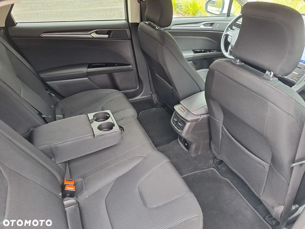 Ford Mondeo 2.0 EcoBlue Titanium - 21