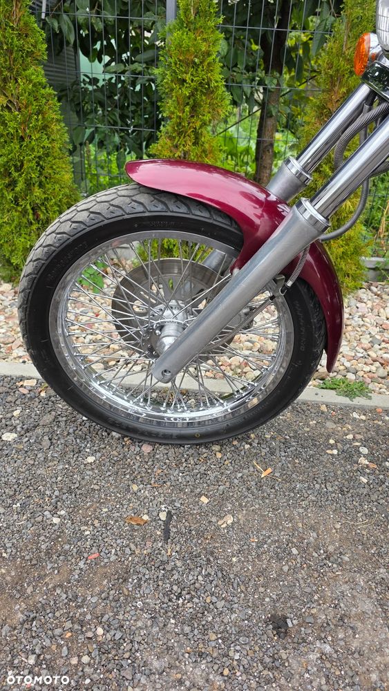 Suzuki Intruder - 17