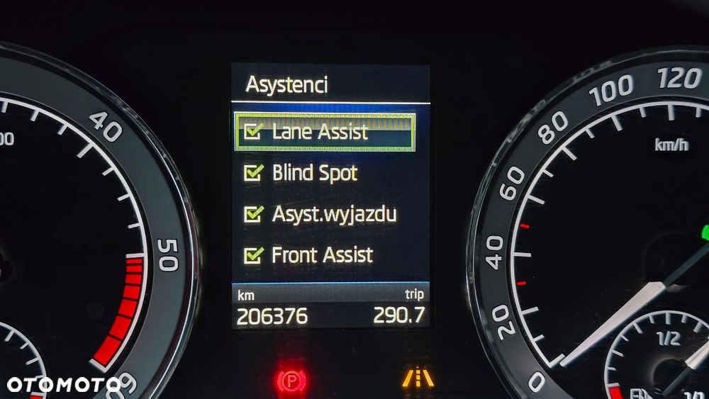 Skoda Superb 2.0 TDI 4x4 L&K DSG - 17