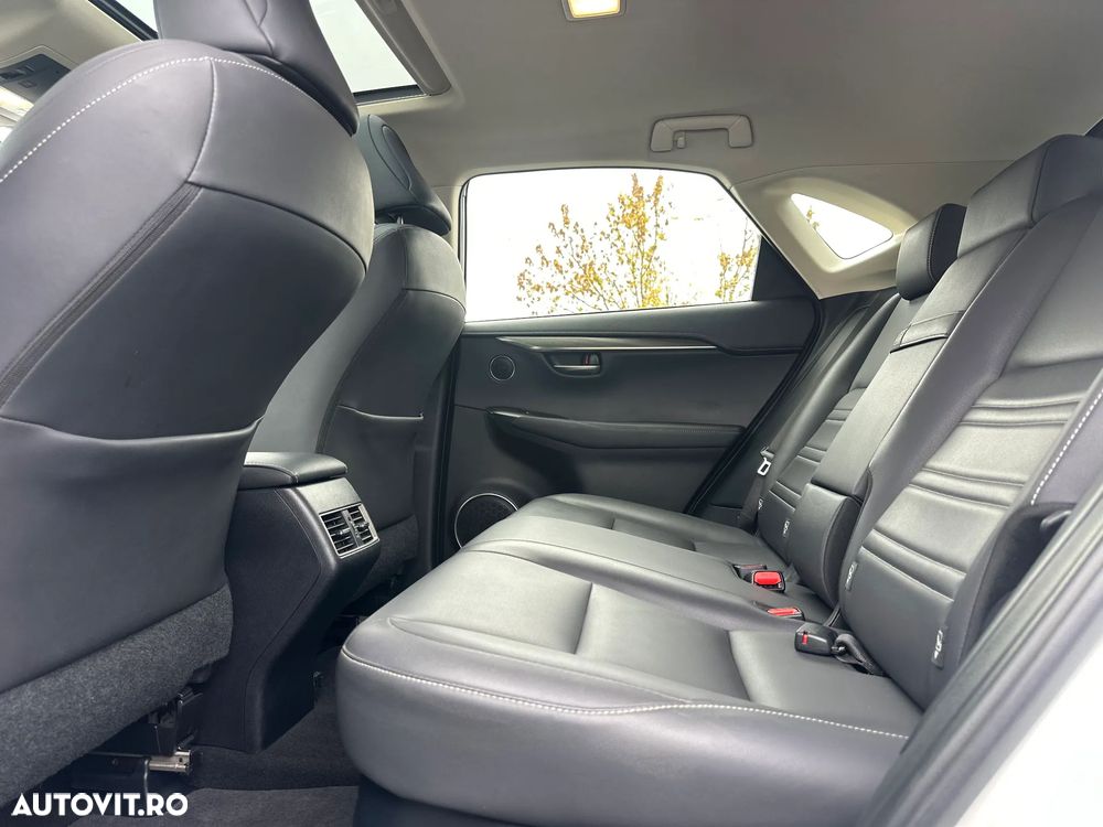 Lexus Seria NX - 12