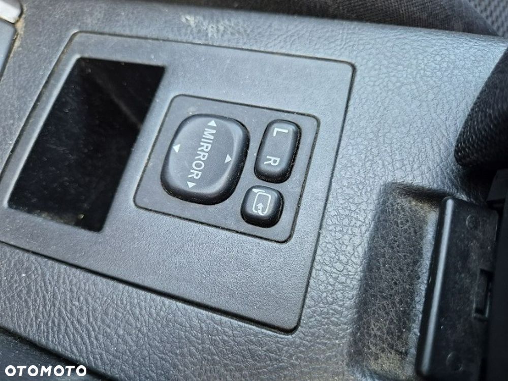Toyota RAV4 - 32