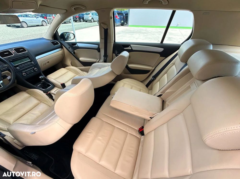 Volkswagen Golf 1.4 TSI Exclusive - 24