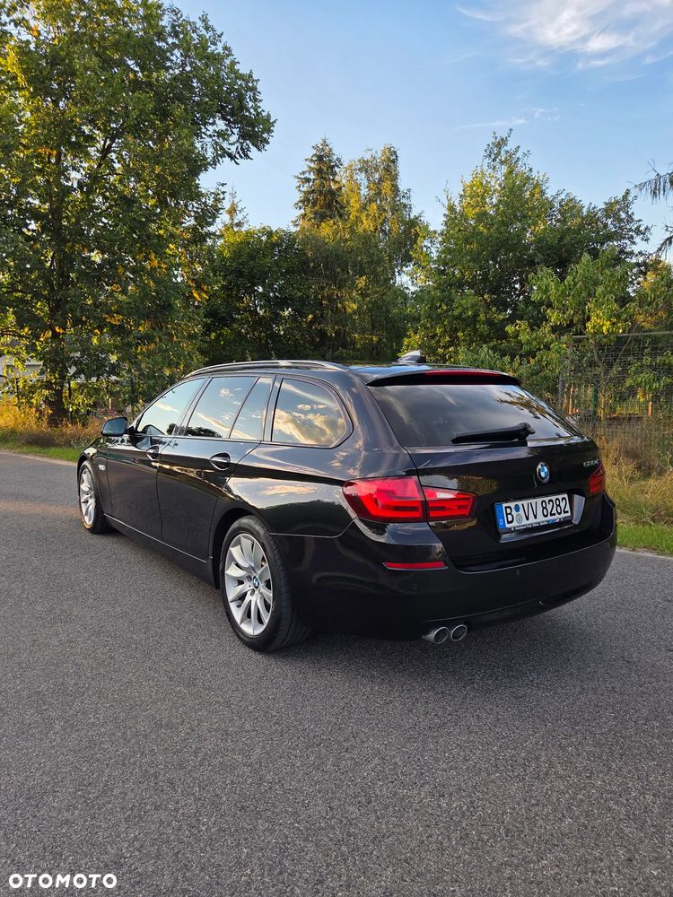 BMW Seria 5 520d Luxury Line - 11