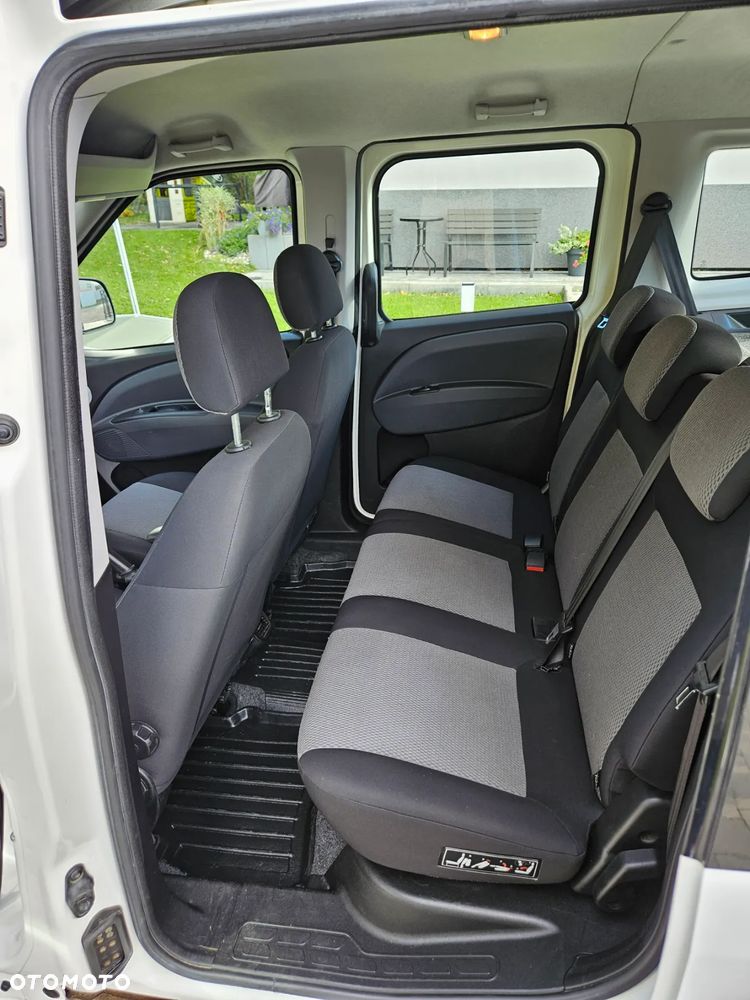 Fiat Doblo 1.3 Multijet 16V Active - 12