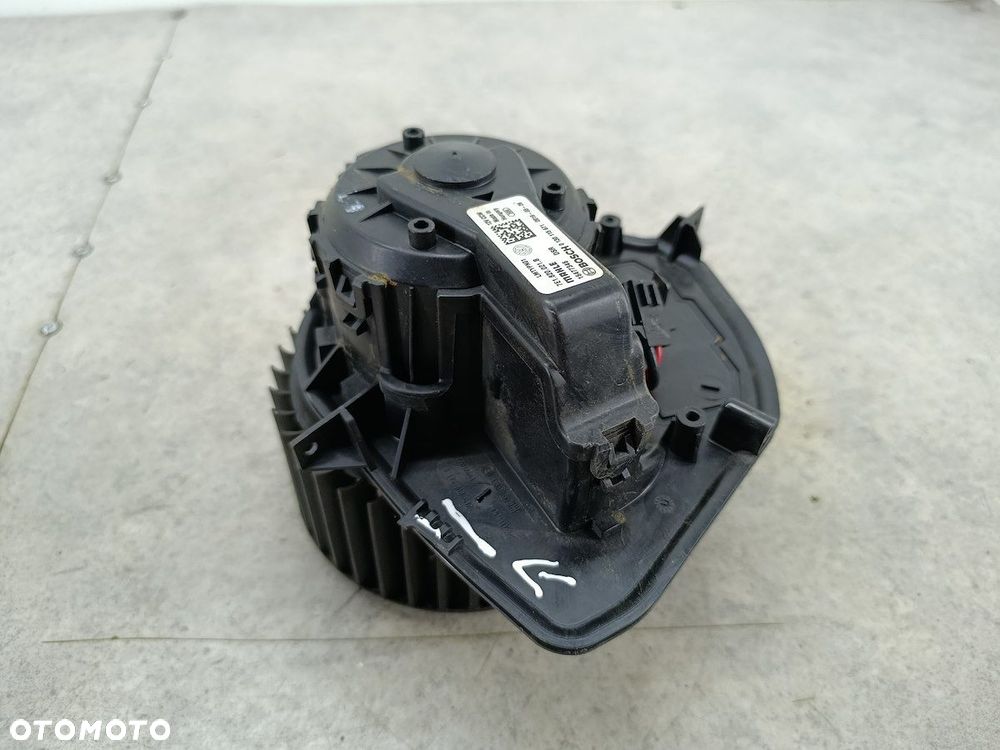 WENTYLATOR NAWIEWU VW TRANSPORTER T6 7E1820021B 0130115671 16477346 2.0 - 8