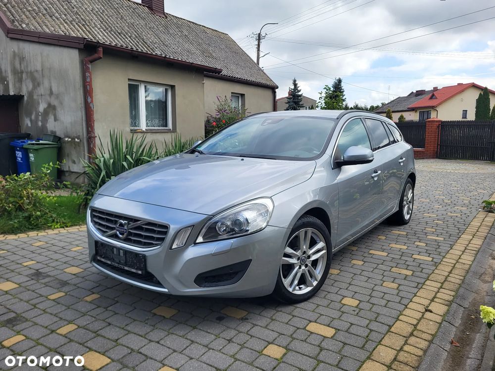 Volvo V60 D3 Momentum - 6