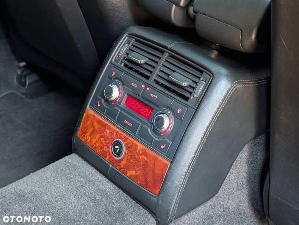 Audi A8 4.2 TDI Quattro - 17
