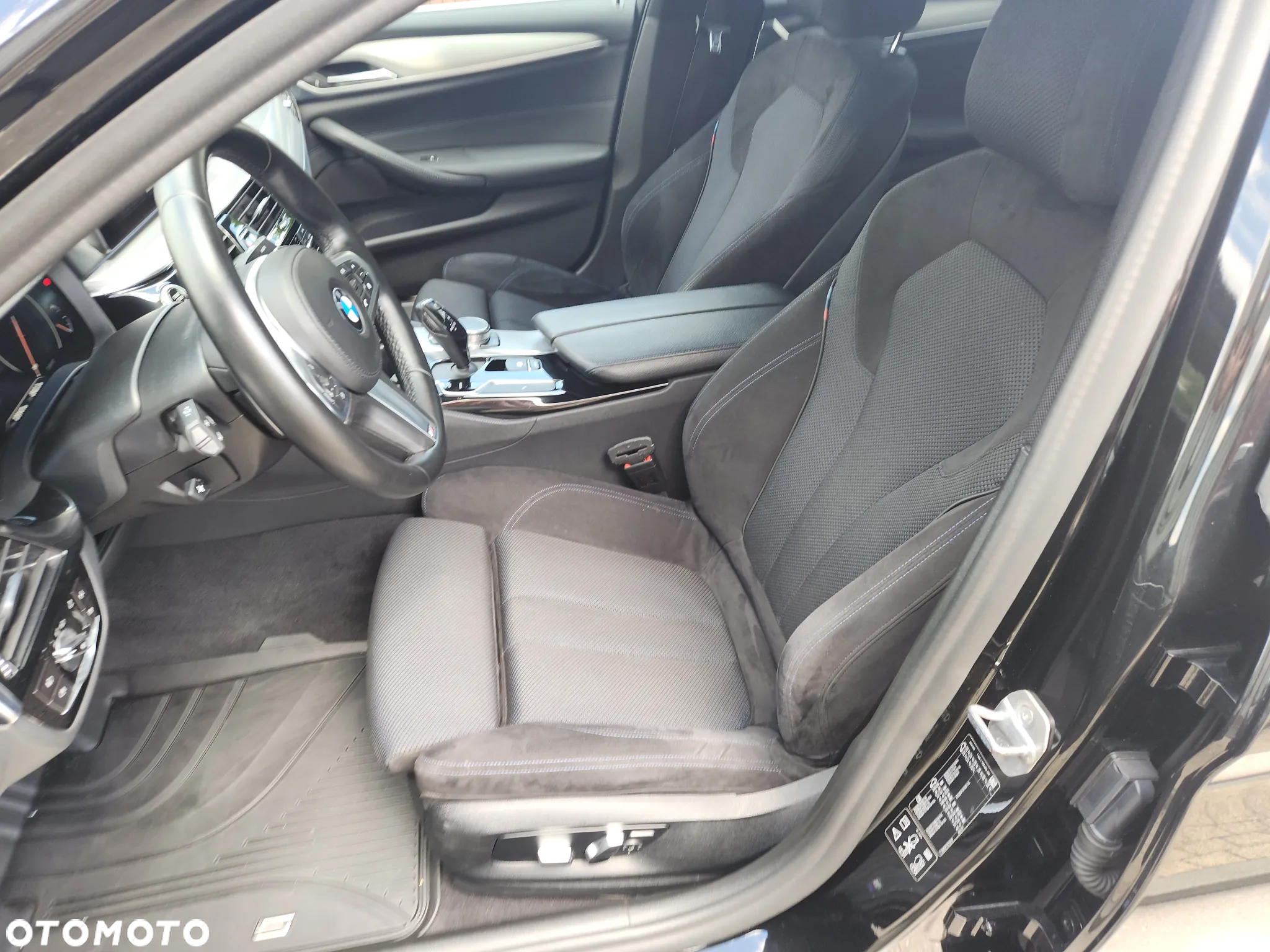 BMW Seria 5 520d xDrive M Sport sport - 16