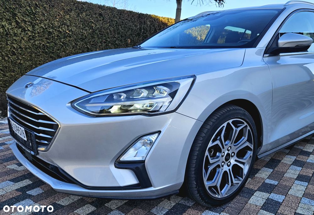 Ford Focus 2.0 EcoBlue Start-Stopp-System TITANIUM - 12