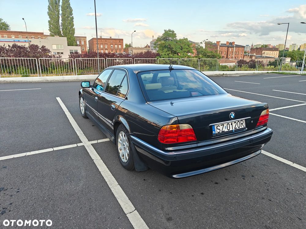 BMW Seria 7 - 6
