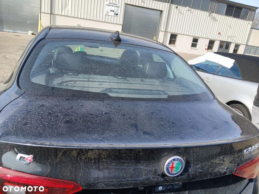 Alfa Romeo Giulia - 26