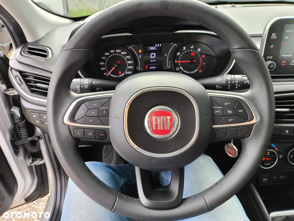 Fiat Tipo 1.4 16v Lounge EU6d - 12