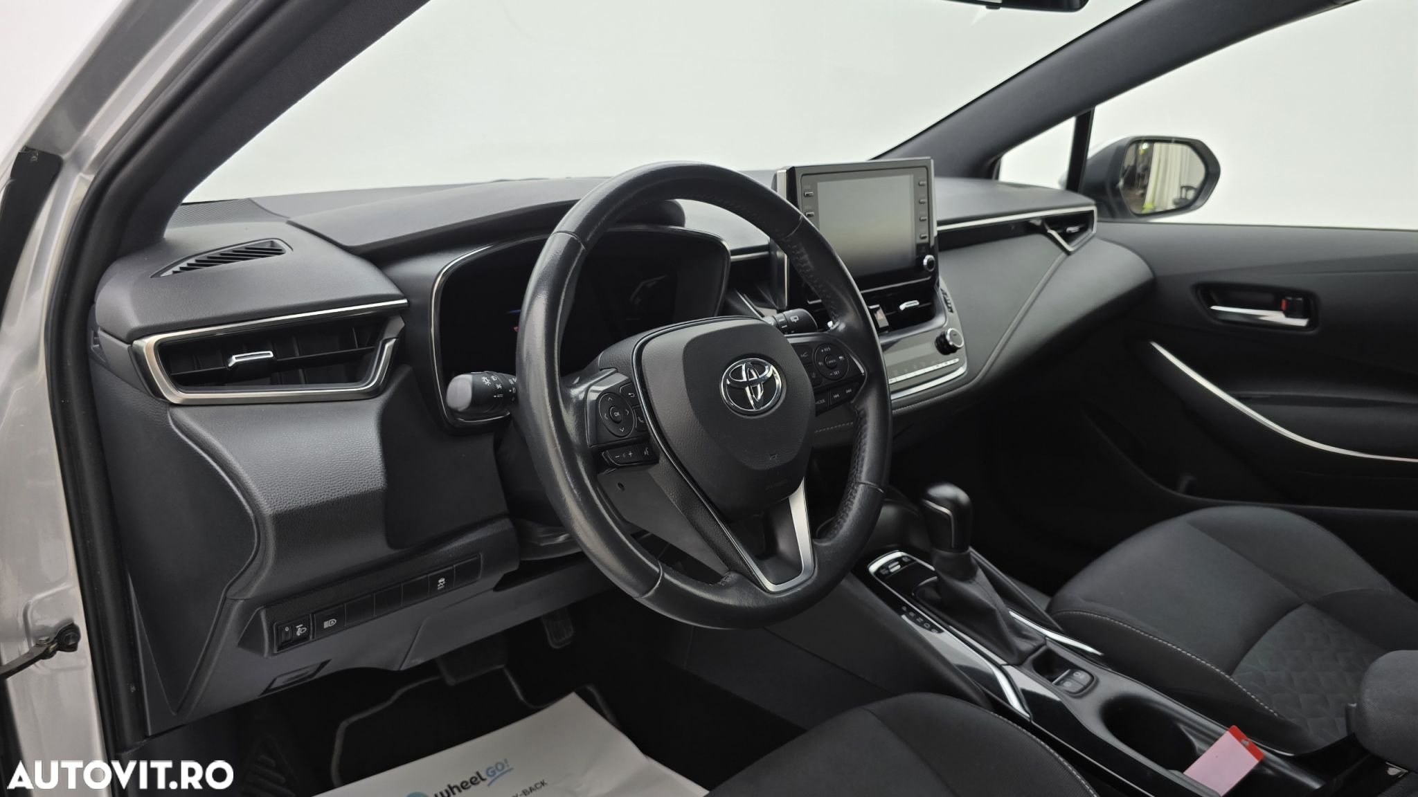 Toyota Corolla 1.8 HSD Dynamic - 13