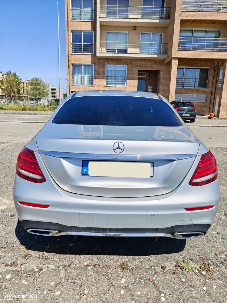 Mercedes-Benz E 220 d AMG Line - 4