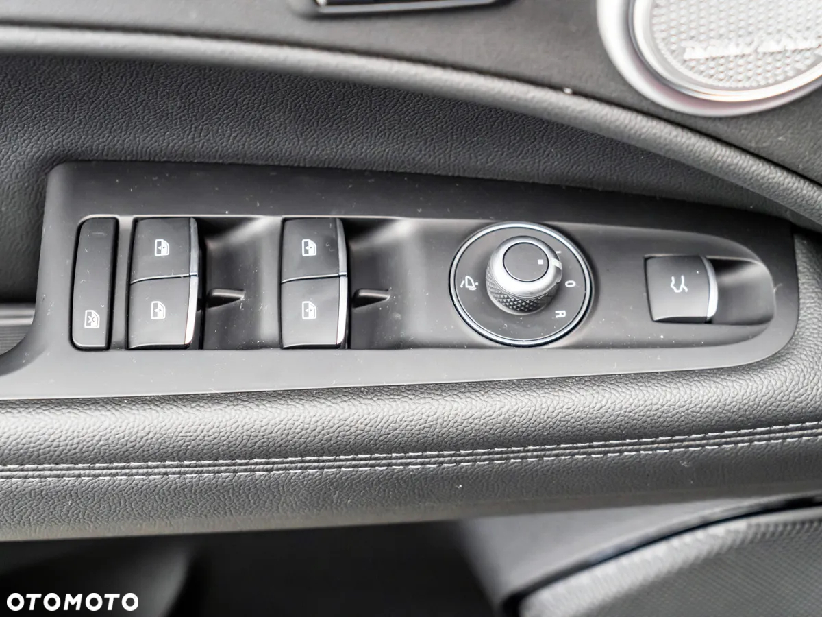Alfa Romeo Stelvio 2.0 Turbo Veloce Q4 - 22