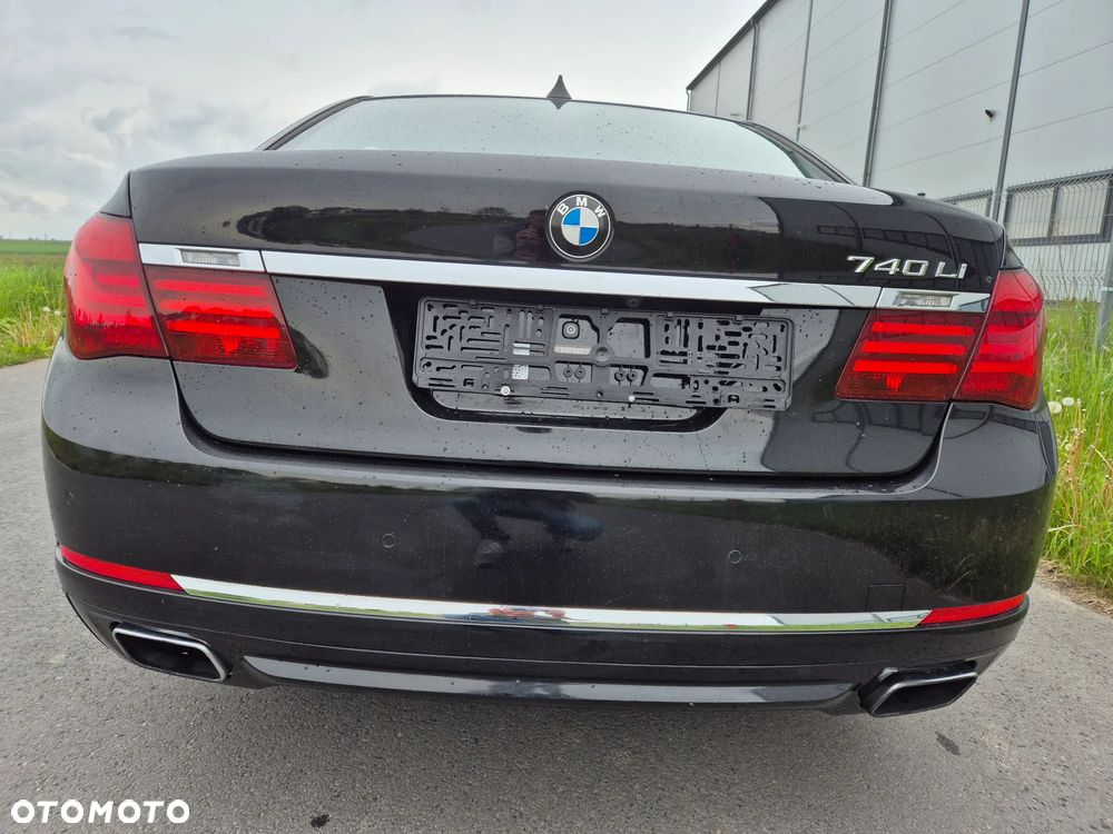 BMW Seria 7 740Li - 6