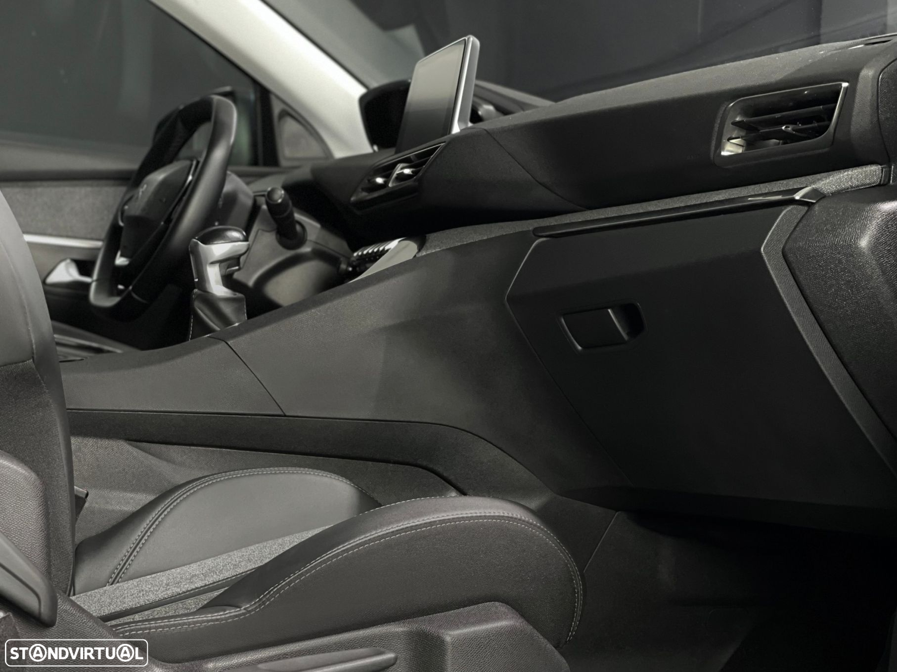 Peugeot 5008 1.5 BlueHDi Allure - 4