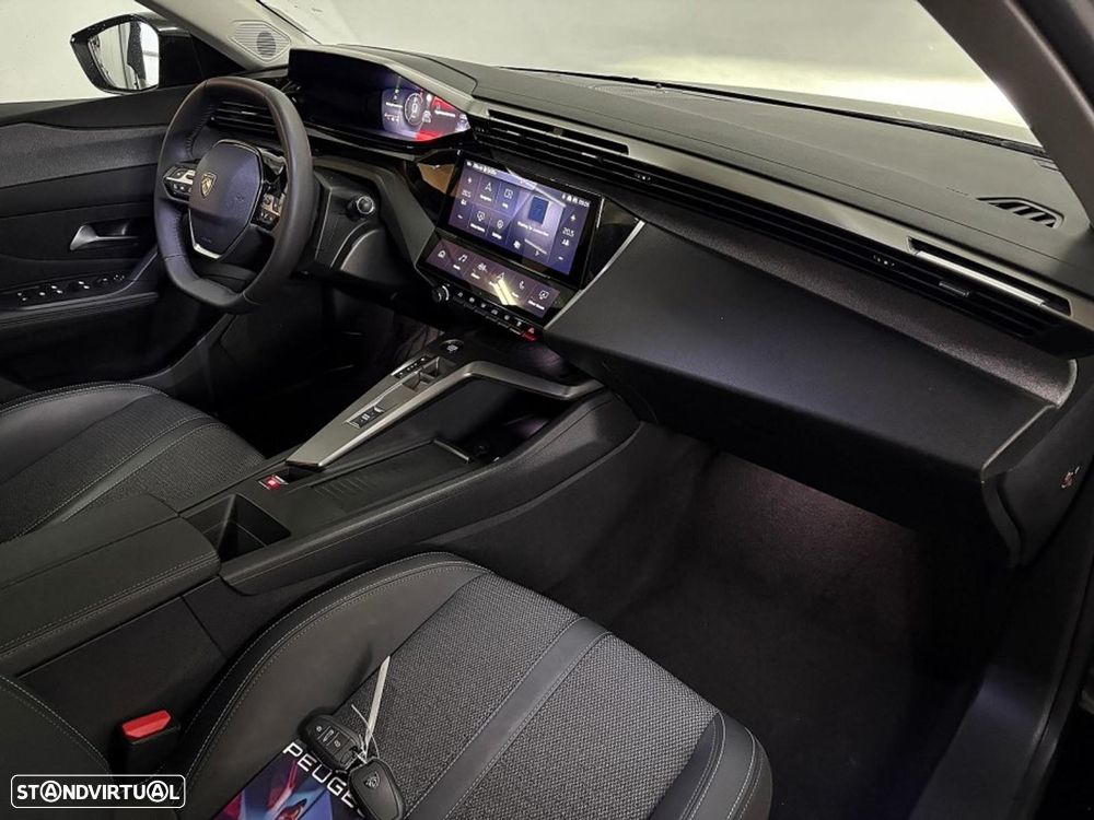 Peugeot 408 HYBRID 145 e-DSC6 Allure - 13