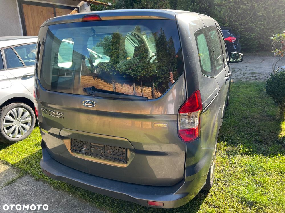 Ford Tourneo Courier 1.0 EcoBoost Trend - 3