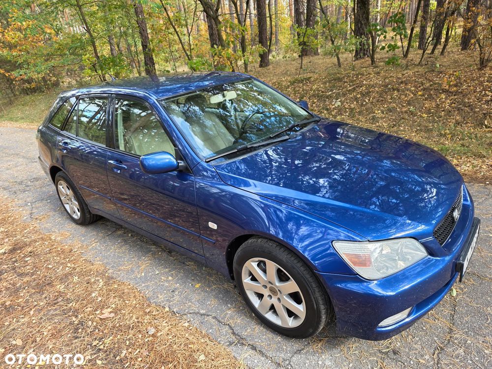Lexus IS - 3