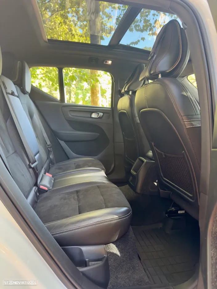 Volvo XC 40 1.5 T5 PHEV R-Design Expression - 11