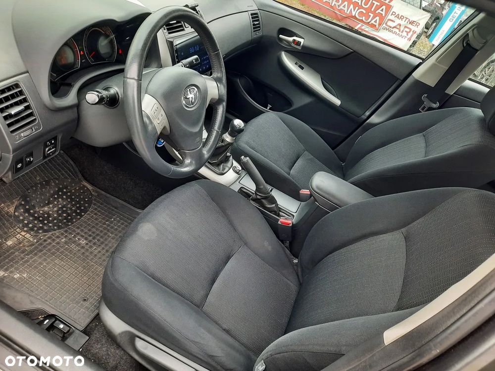 Toyota Corolla 1.6 VVT-i Premium - 15