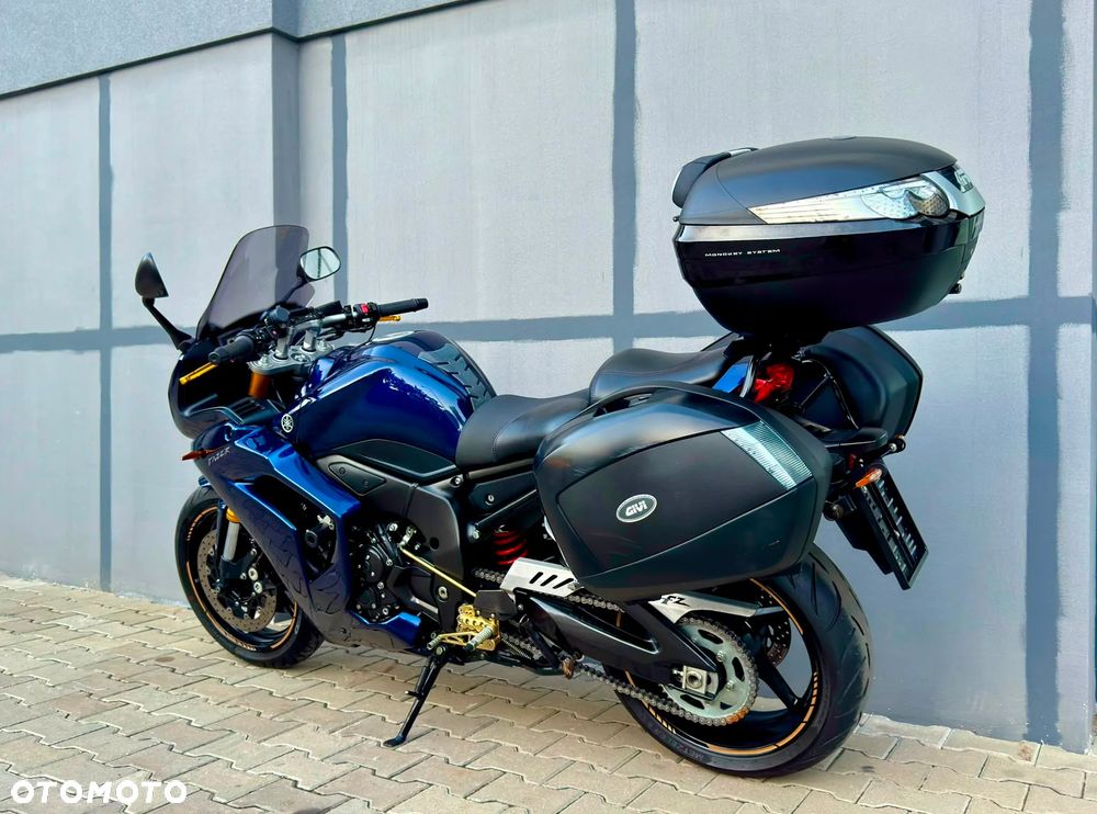 Yamaha FZ - 7