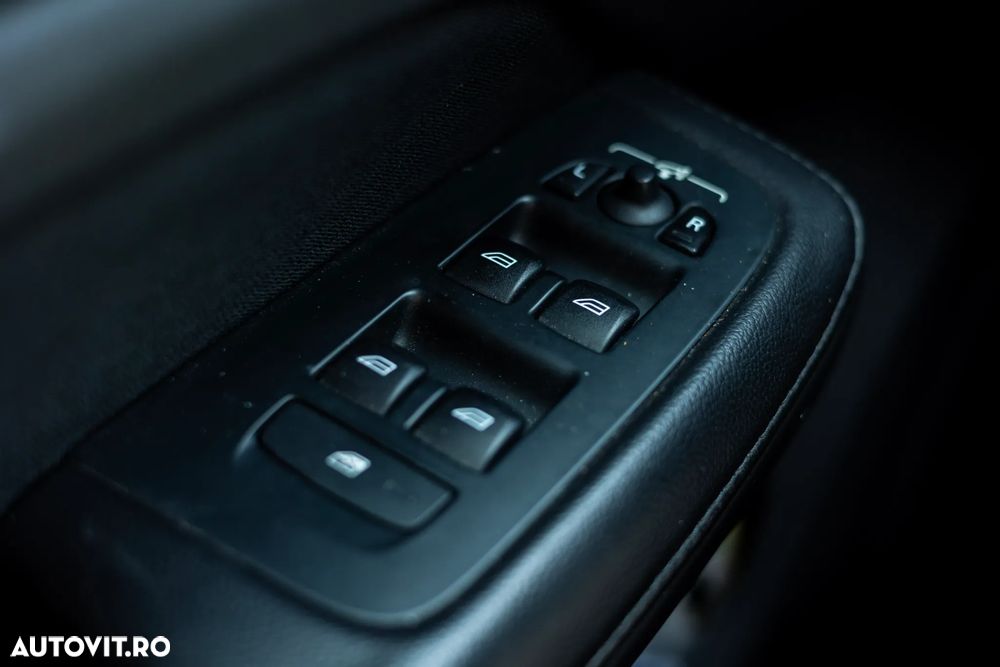 Volvo V60 D3 Geartronic Momentum Pro - 20