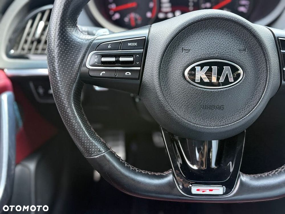 Kia Stinger - 20