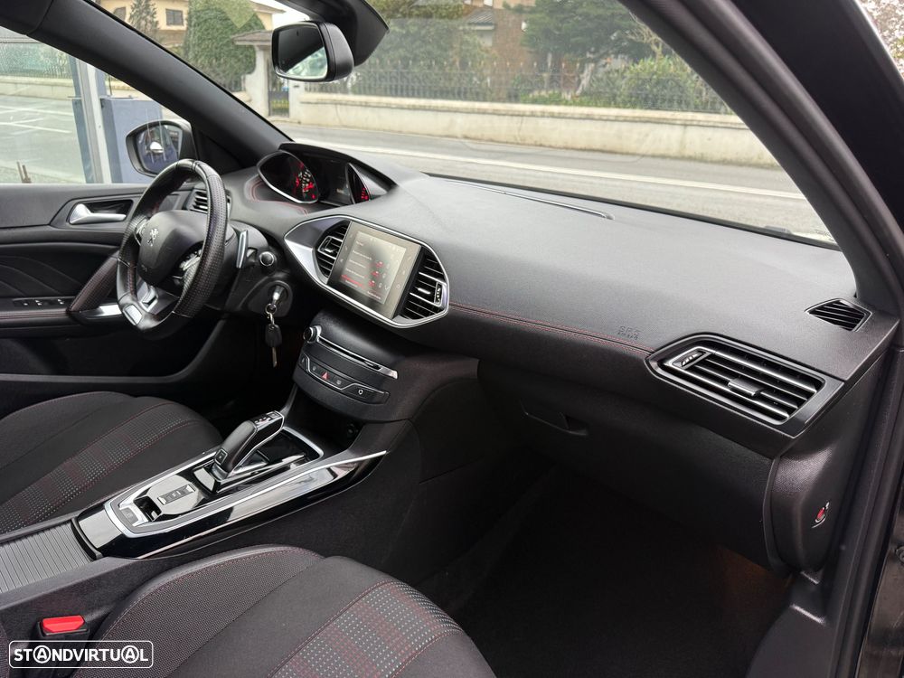 Peugeot 308 SW BlueHDi 130 EAT8 Stop & Start GT - 49