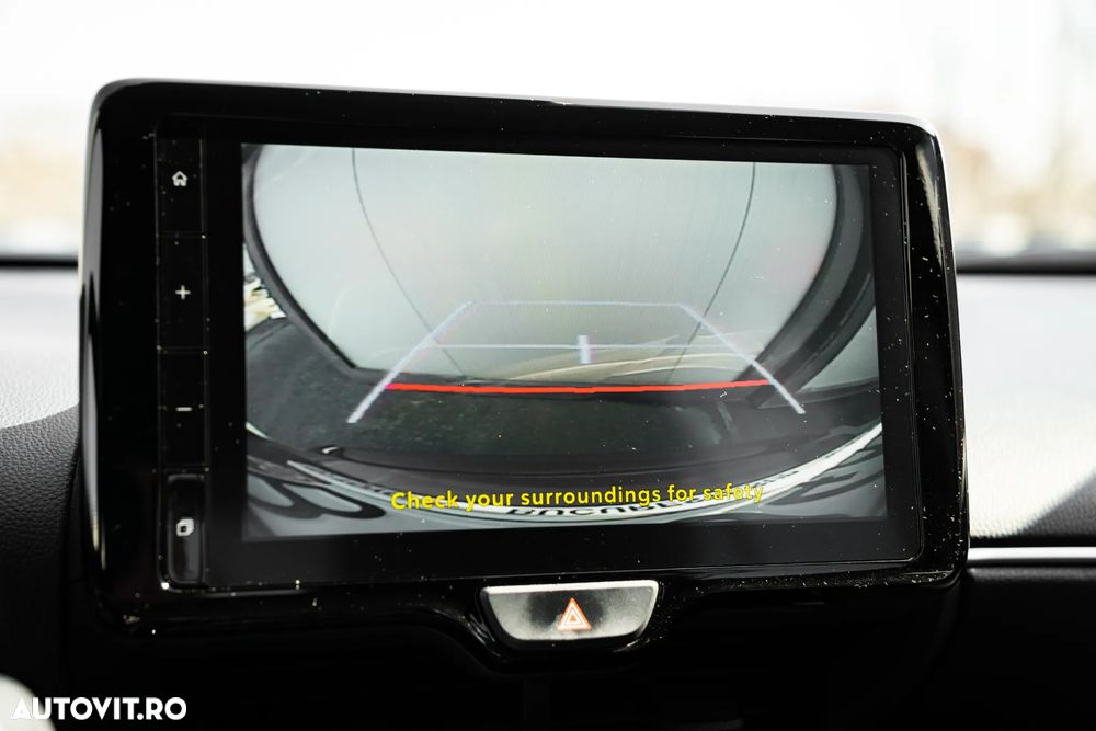 Toyota Yaris Cross 1.5 VVT-i HSD 116 4x2 HEV Business - 16